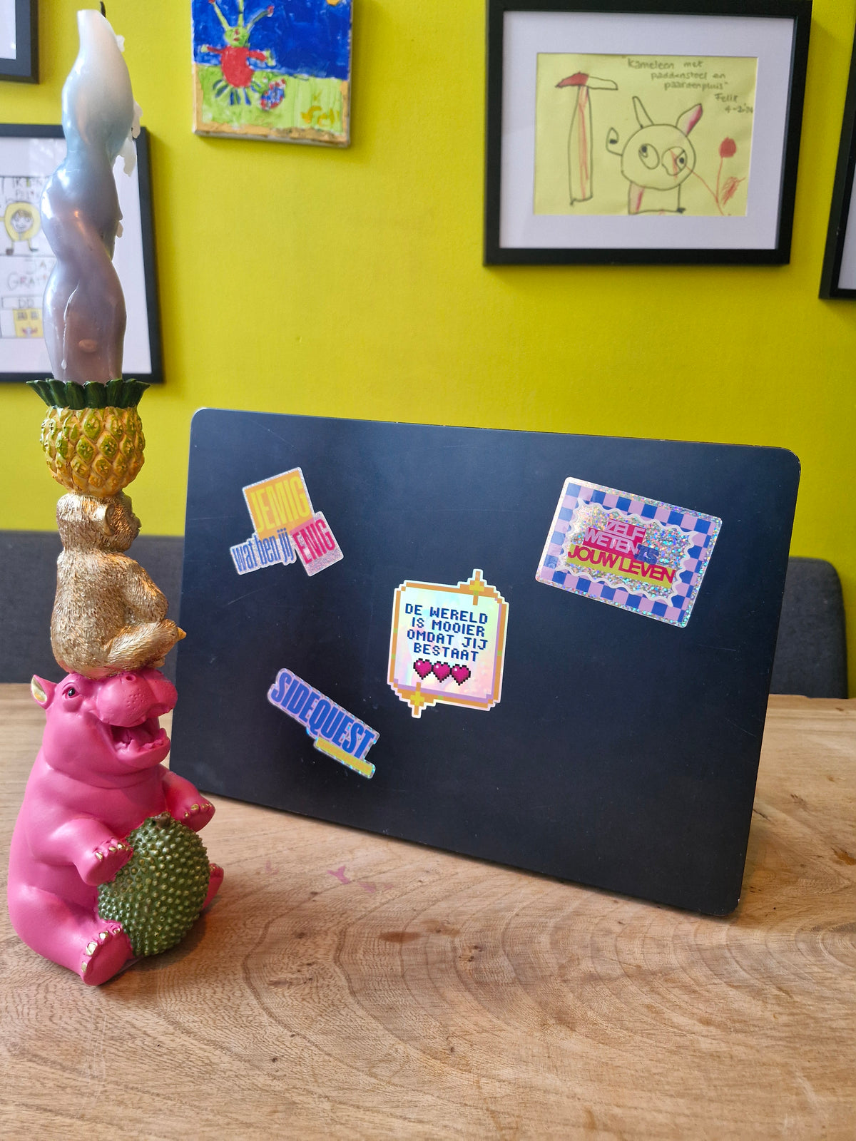 Holografische sticker De wereld is mooier omdat jij bestaat